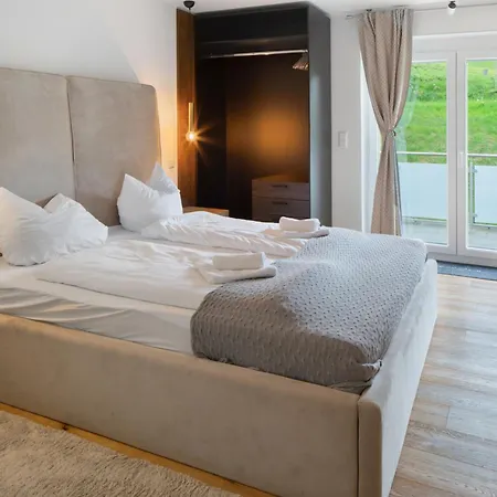 Skylodges Apartament *