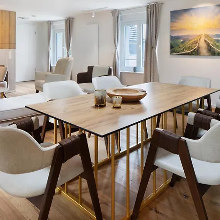 Skylodges Apartament *