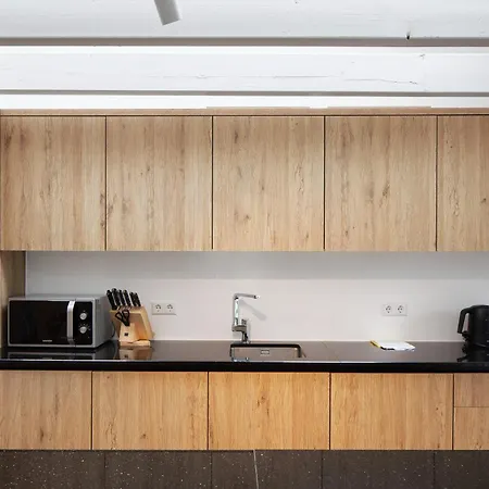 Skylodges Apartment *